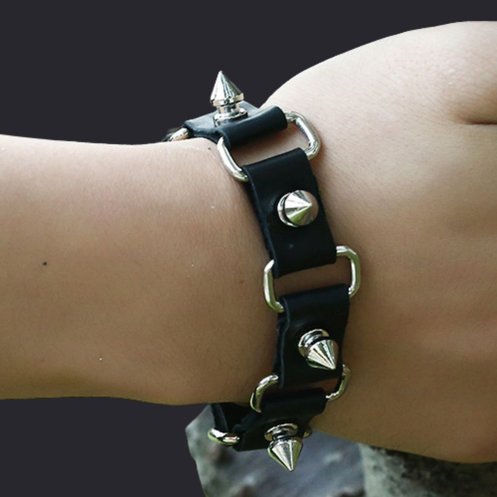 MATOKLI Leather Bracelet付き！【日本限定盤】B.A.P Black Double Wrap Leather Bracelet w/ Buckle and Stars